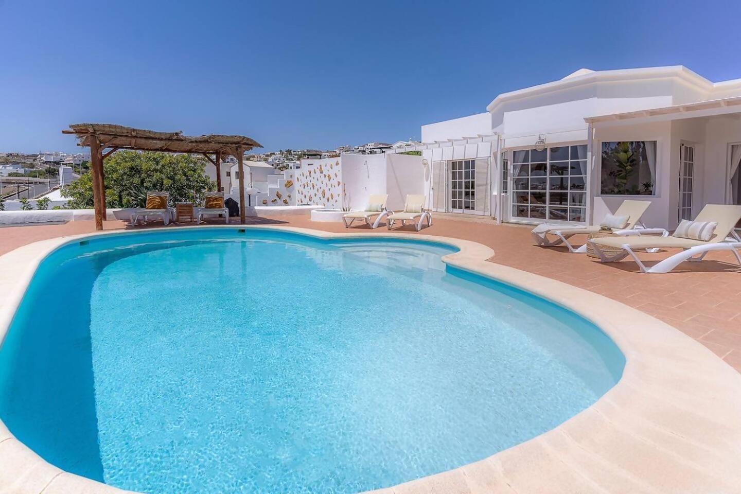Amazing 3 Bedroom Ocean View With Pool Тиас Экстерьер фото